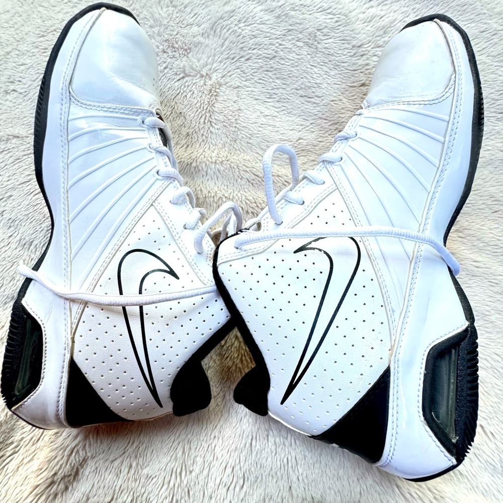 BOGO Nike Air Visi Pro 2 size 8.5